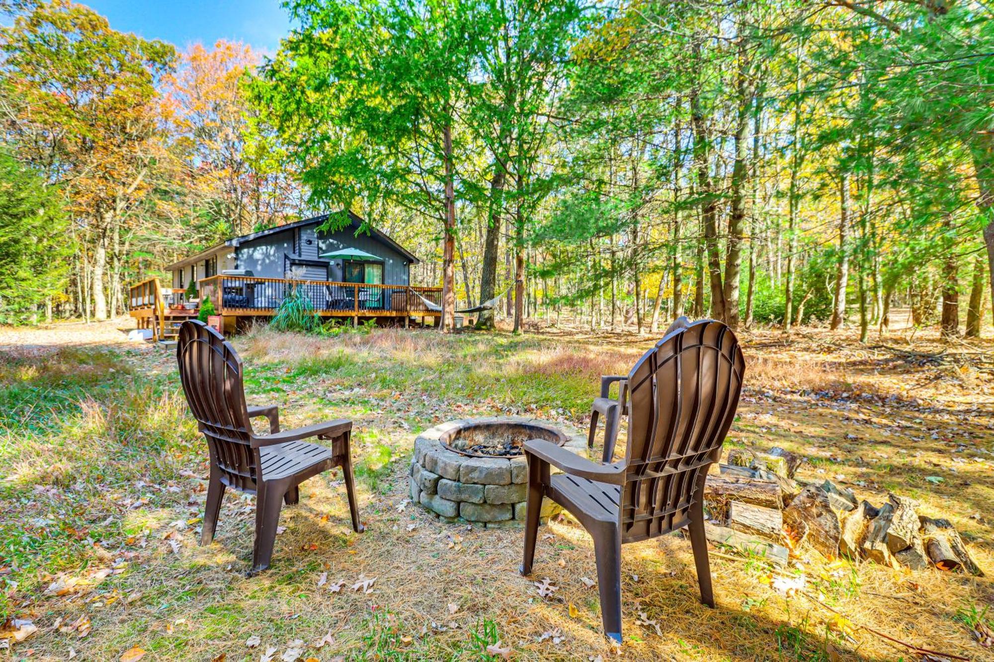 Quaint Jim Thorpe Cabin Retreat, Walk To Beach! Zewnętrze zdjęcie